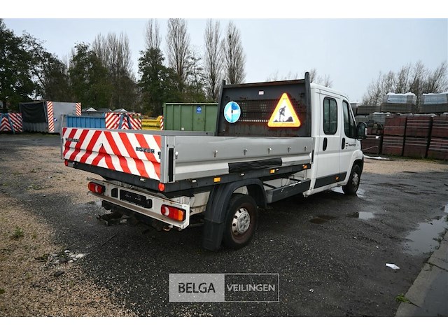 Peugeot boxer lichte vrachtwagen - afbeelding 18 van  26