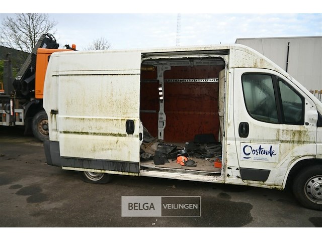 Peugeot boxer lichte vrachtwagen - afbeelding 13 van  20