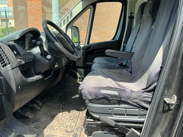 Peugeot boxer lichte vrachtwagen - afbeelding 14 van  15