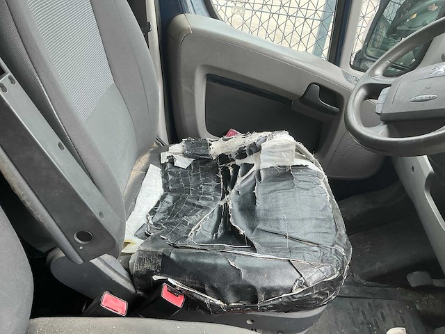 Peugeot boxer lichte vrachtwagen - afbeelding 3 van  8