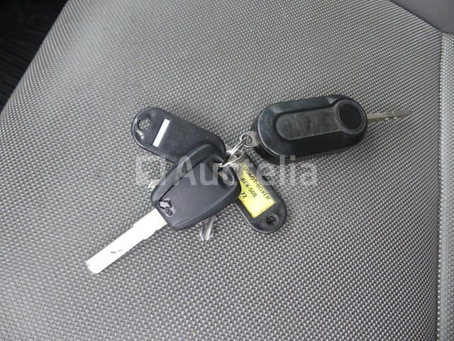 Peugeot boxer multicab bestelwagen (2016-150,527 km)(vin: vf3yc2mfc12c99797) - afbeelding 22 van  35