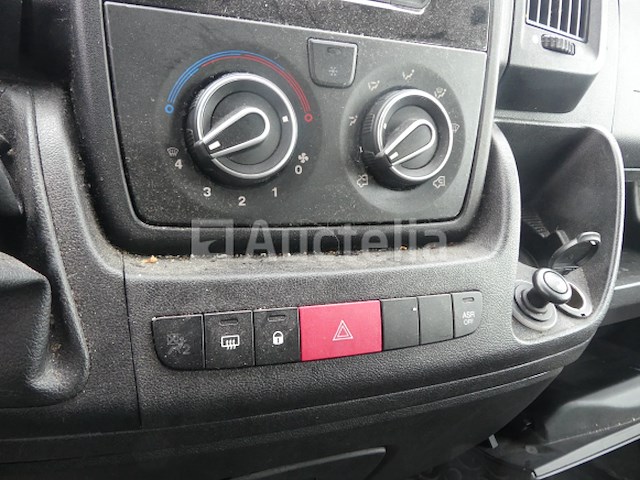 Peugeot boxer multicab busje - afbeelding 39 van  41