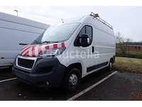 Peugeot boxer utility bus