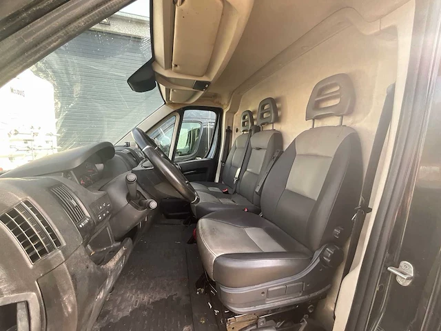 Peugeot boxer van - afbeelding 1 van  28