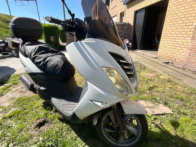Peugeot citystar 125 scooter - afbeelding 14 van  19