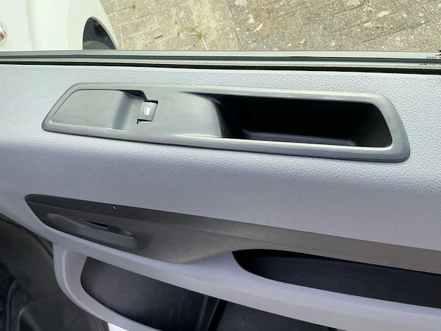 Peugeot expert lichte vracht 3 plaatsen bedrijfswagen - afbeelding 28 van  47