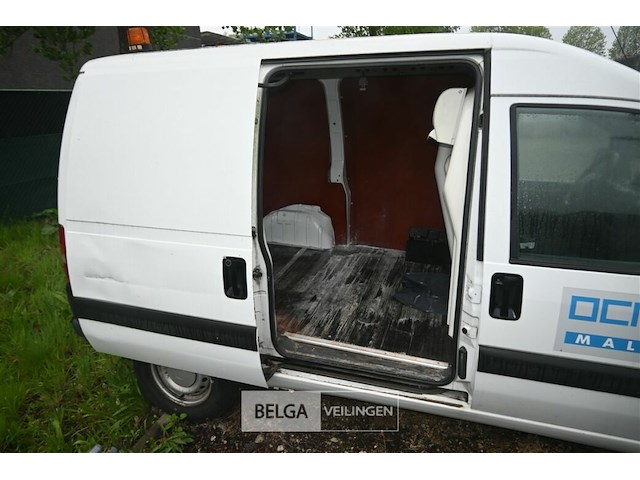 Peugeot expert lichte vrachtwagen - afbeelding 15 van  21