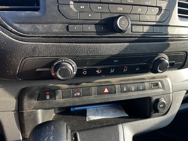Peugeot expert - afbeelding 9 van  12