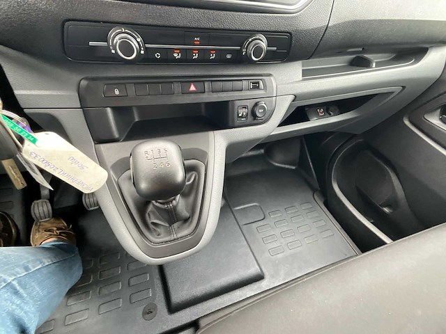 Peugeot expert - afbeelding 22 van  57