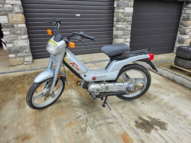 Peugeot fox brommers en scooters 25 km/u - afbeelding 1 van  7