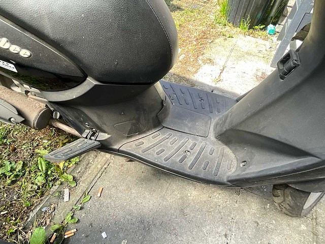 Peugeot kisbee scooter - afbeelding 5 van  7