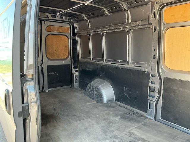 Peugeot l4h2 expert 2.2d bedrijfswagen - afbeelding 2 van  24