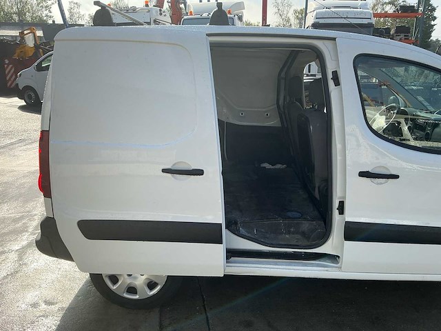 Peugeot partner 1.6 bedrijfswagen - afbeelding 2 van  25