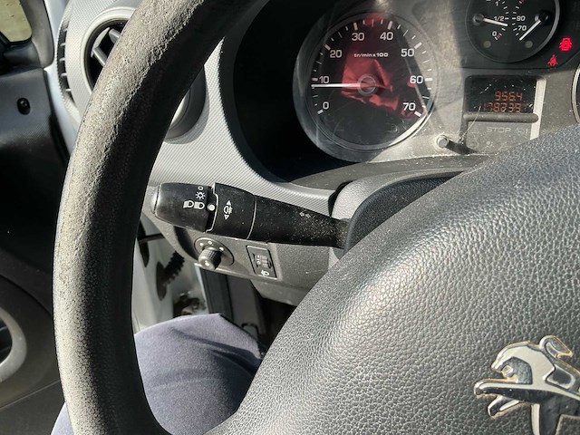 Peugeot partner 1.6 bedrijfswagen - afbeelding 7 van  25