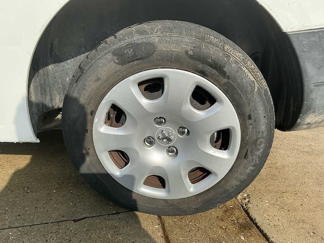 Peugeot partner 1.6 bedrijfswagen - afbeelding 16 van  25