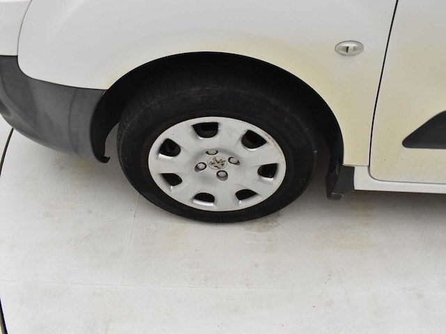Peugeot partner 3zit lichte vracht - afbeelding 29 van  42