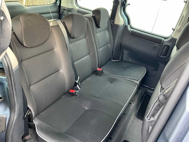 Peugeot partner bedrijfswagen - afbeelding 8 van  25