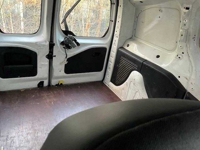 Peugeot partner bedrijfswagen - afbeelding 6 van  22