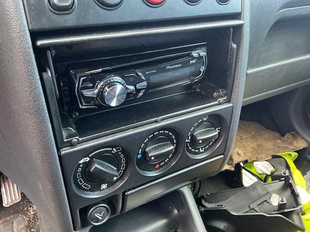 Peugeot partner bedrijfswagen - afbeelding 15 van  17