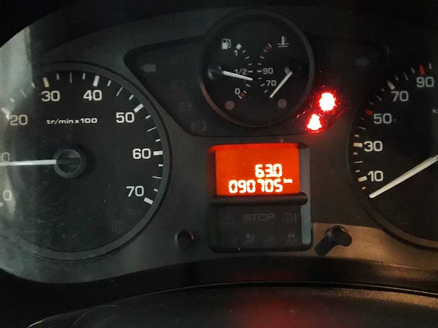 Peugeot partner bedrijfswagen - afbeelding 8 van  9