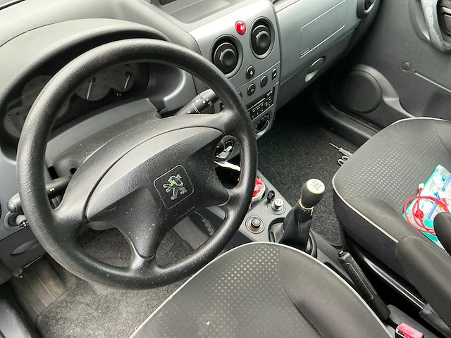 Peugeot partner bedrijfswagen - afbeelding 4 van  13