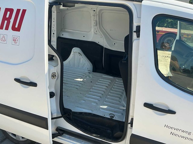 Peugeot partner bedrijfswagen - afbeelding 6 van  25
