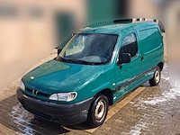 Peugeot partner lichte vracht 1.9 diesel - 175.598 km - trekhaak - ruime afgesloten laadruimte