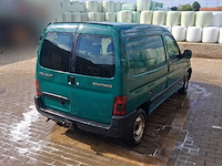 Peugeot partner lichte vracht 1.9 diesel - 175.598 km - trekhaak - ruime afgesloten laadruimte - afbeelding 13 van  17
