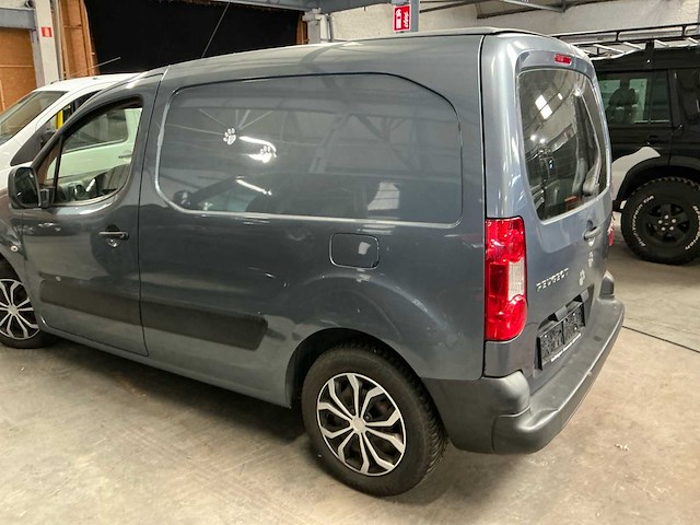 Peugeot partner lichte vracht personenauto - afbeelding 12 van  24
