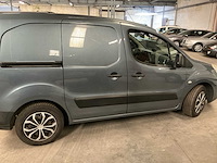 Peugeot partner lichte vracht personenauto - afbeelding 20 van  24