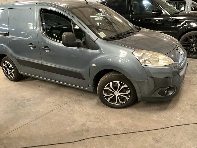Peugeot partner lichte vracht personenauto - afbeelding 21 van  24