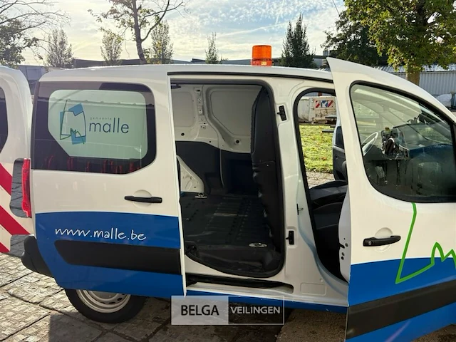Peugeot partner lichte vrachtwagen - afbeelding 19 van  23