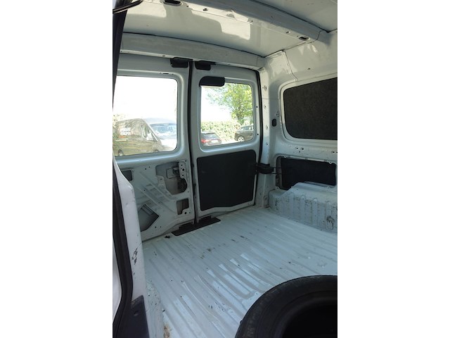 Peugeot partner lichtevracht - afbeelding 16 van  25