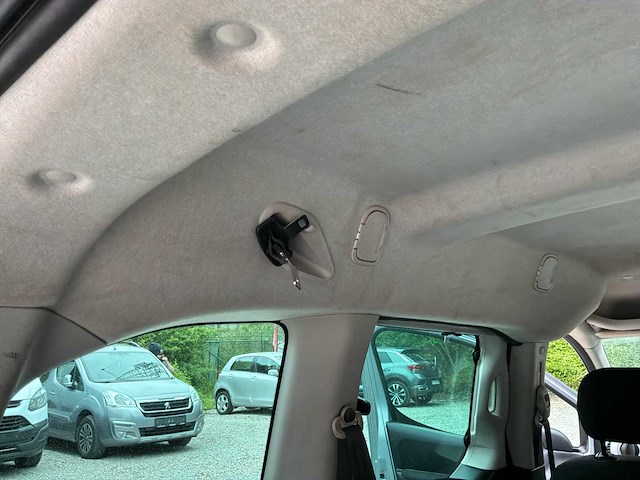 Peugeot-partner ludospace car - afbeelding 31 van  64