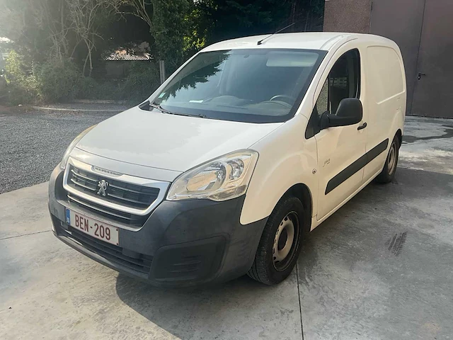 Peugeot partner partner peugeot partner 1.6 diesel – 2017 – 70,063 km – 3 zitplaatsen – sleepstang - afbeelding 20 van  26