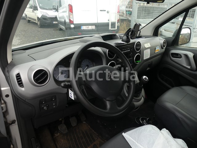 Peugeot partner stationwagen (2016-113,460 km) - afbeelding 13 van  25