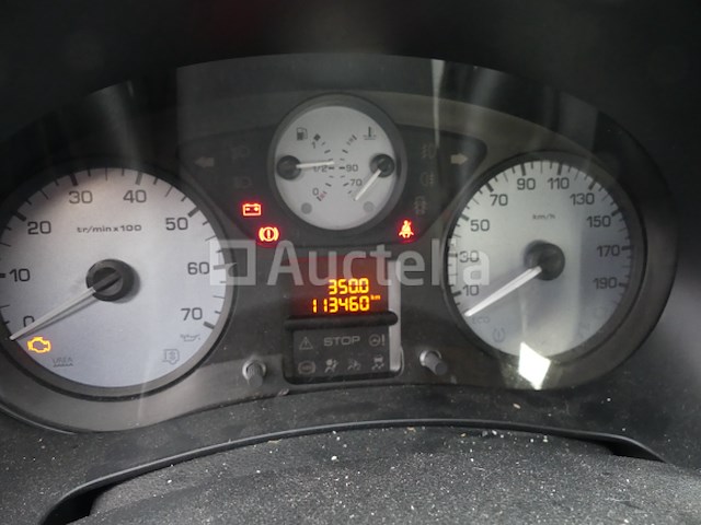 Peugeot partner stationwagen (2016-113,460 km) - afbeelding 25 van  25