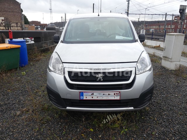 Peugeot partner stationwagen (2016-113,460 km) - afbeelding 3 van  25