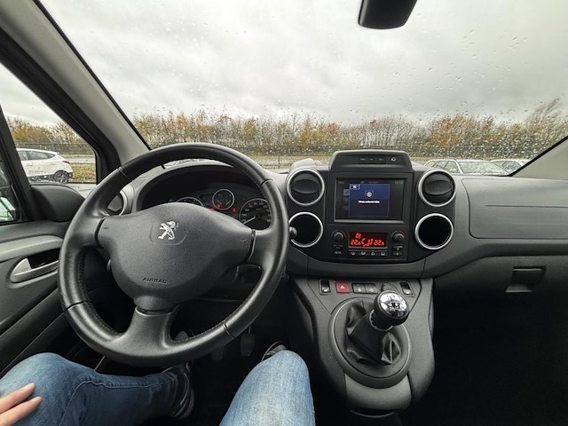 Peugeot partner tepee 2plc allure bluehdi, 2017 - afbeelding 2 van  25