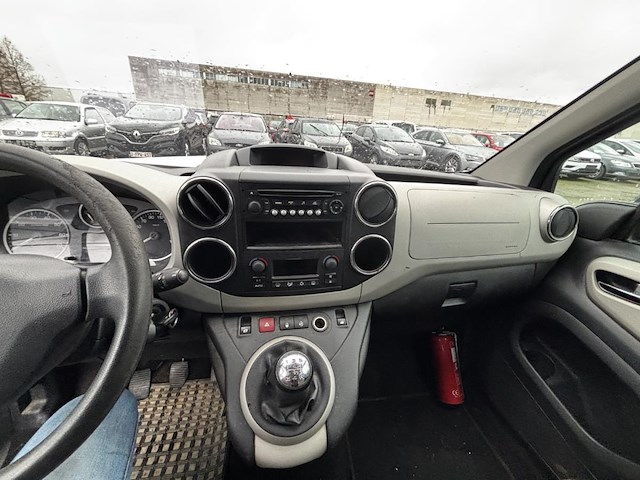 Peugeot partner tepee outdoor 1.6 e-hdi outdoor stt, 2013 - afbeelding 2 van  37