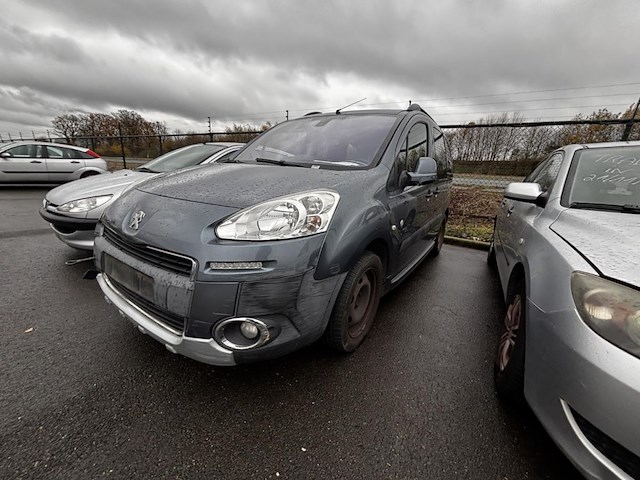 Peugeot partner tepee outdoor 1.6 e-hdi outdoor stt, 2013 - afbeelding 1 van  37