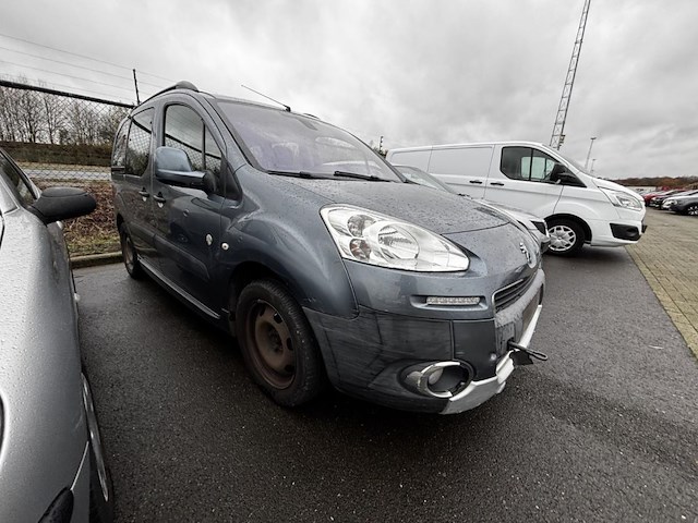 Peugeot partner tepee outdoor 1.6 e-hdi outdoor stt, 2013 - afbeelding 23 van  37