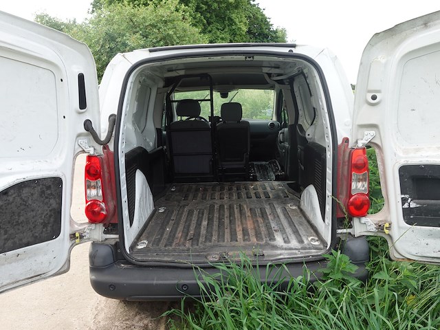 Peugeot partner - afbeelding 8 van  9