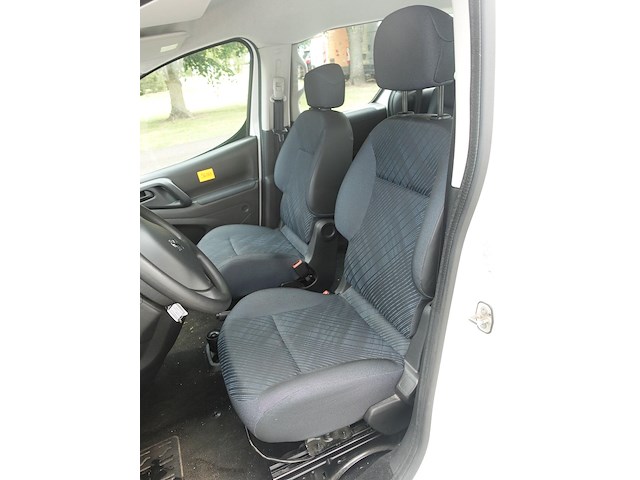 Peugeot partner - afbeelding 15 van  15
