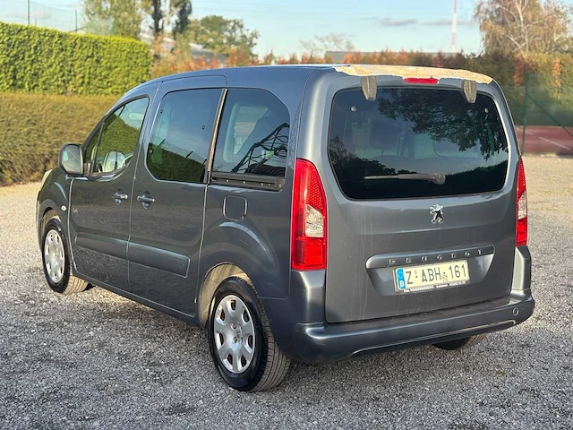 Peugeot partnerauto 1.6 hdi – 2012 – 212.039 km – 92 pk – diesel - afbeelding 3 van  19