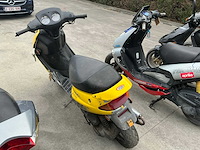 Peugeot scooter dienend voor wisselstukken - afbeelding 5 van  7