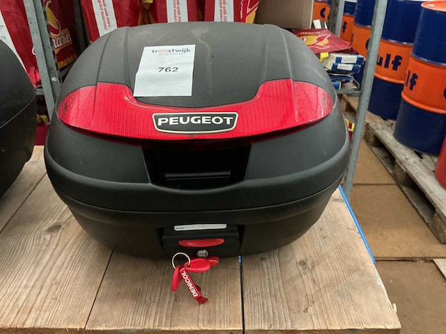 Peugeot scooter/ vespa topkoffer - afbeelding 2 van  2