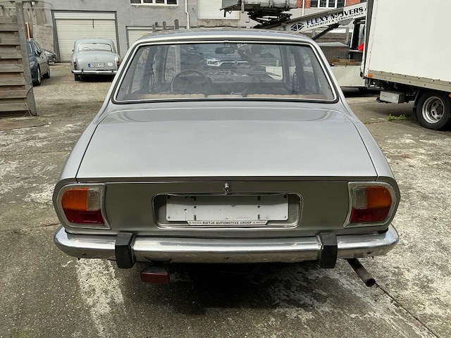 Peugeot sedan 504 oldtimer - afbeelding 18 van  23