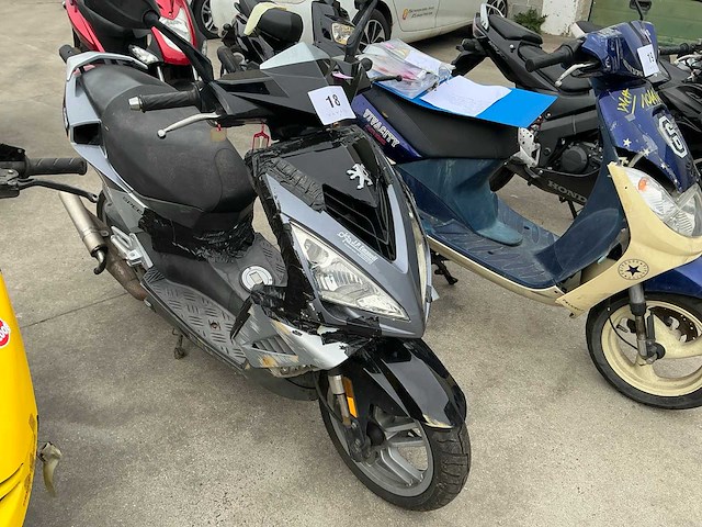 Peugeot speedfight scooter - afbeelding 7 van  7
