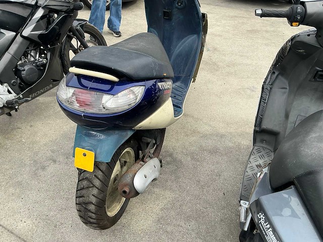 Peugeot vivacity scooter dienend voor wisselstukken - afbeelding 4 van  5